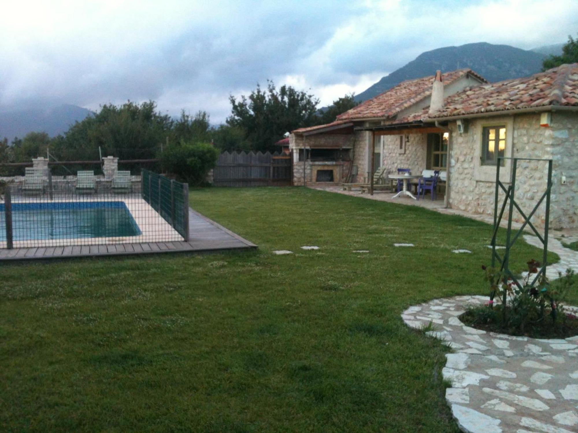 Elaion Guesthouse Elliniko  Exterior photo